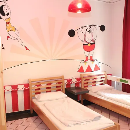 Bed 2 Am Kurfurstendamm Berlim